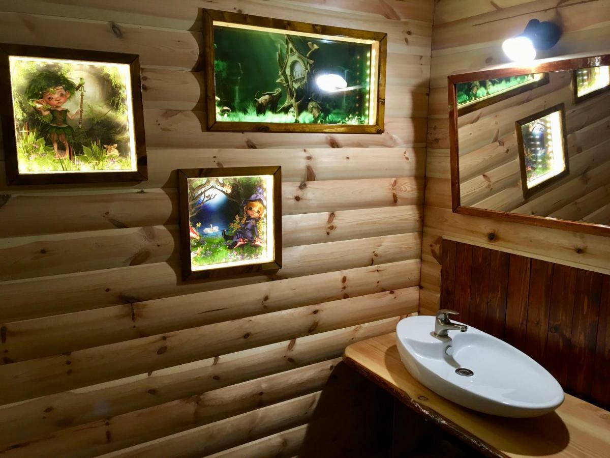Holzhaus Trollbluemchen Am Wald Und See Neuruppin Exterior foto